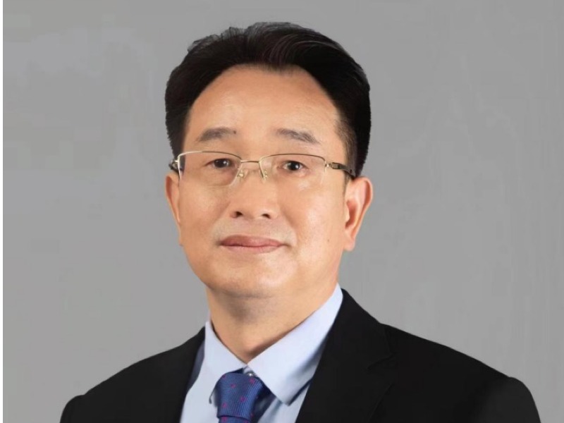 【輝煌20年】馬鳳余校長出席政協(xié)恩施州第九屆委員會(huì)第二次會(huì)議并向會(huì)議提交提案