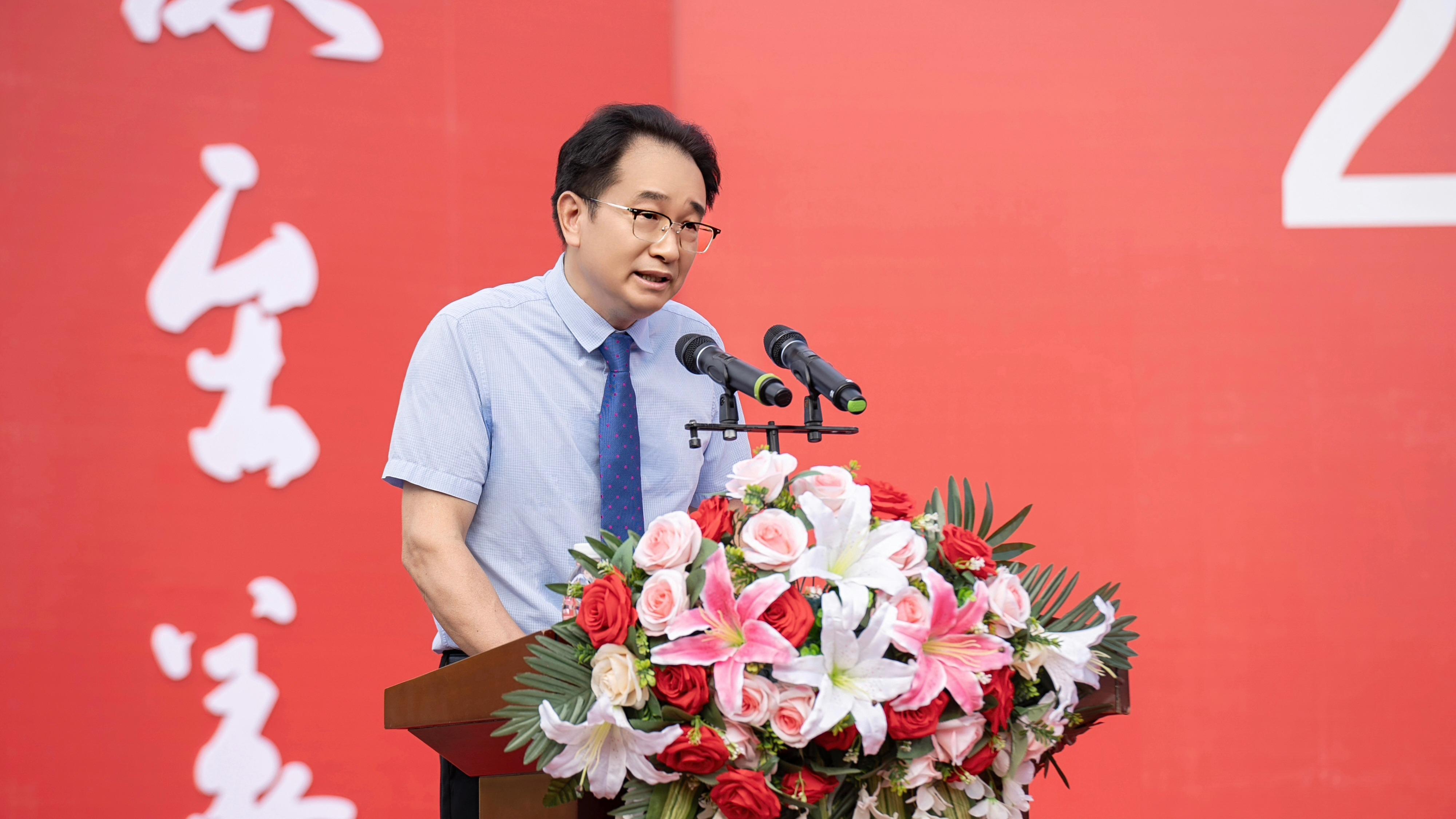 校長(zhǎng)馬鳳余教授為2024級(jí)新同學(xué)講授“開學(xué)第一課”