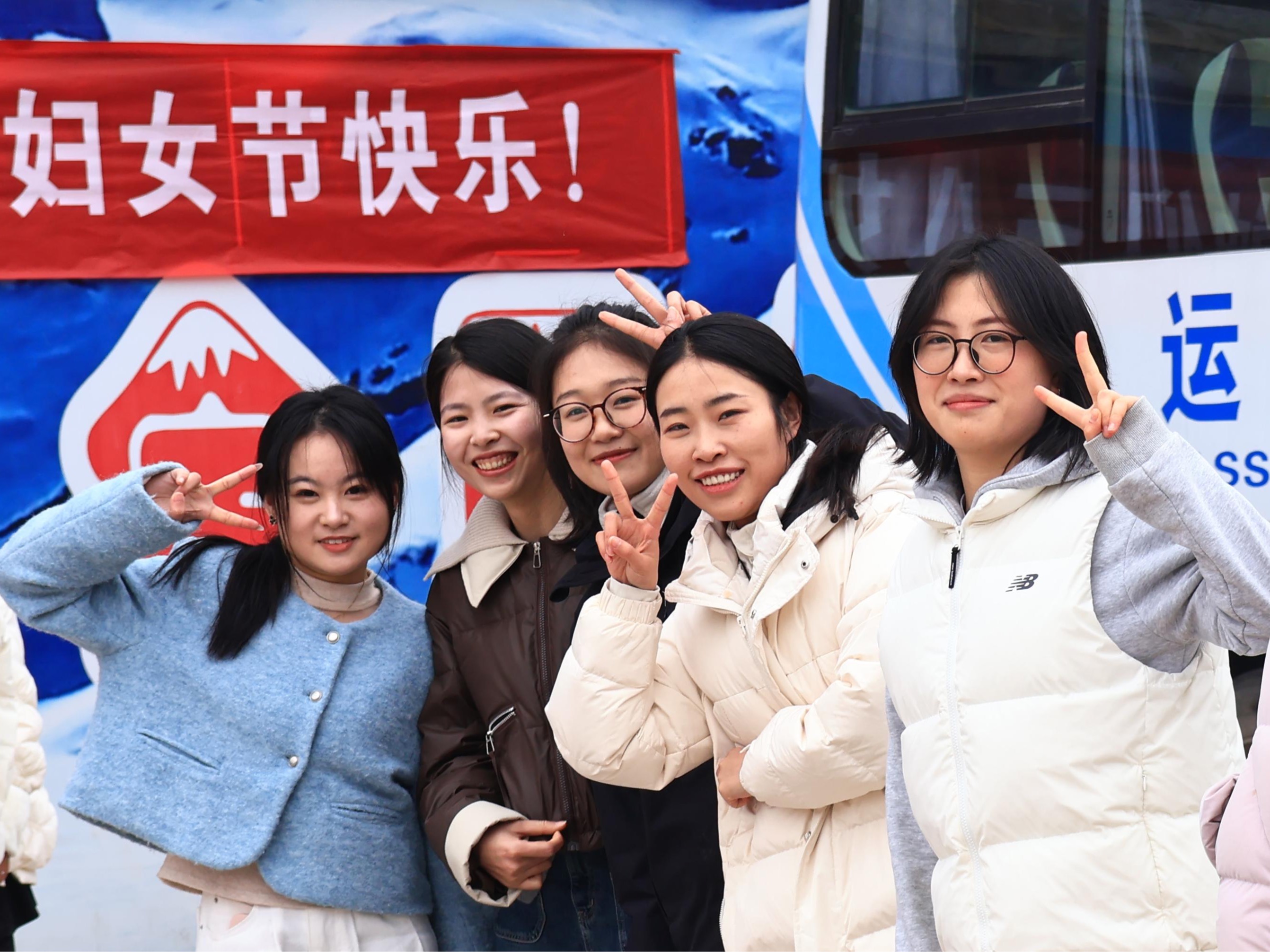 展現(xiàn)“她”力量，彰顯“她”風(fēng)采，湖北恩施學(xué)院婦女節(jié)活動(dòng)圓滿落幕