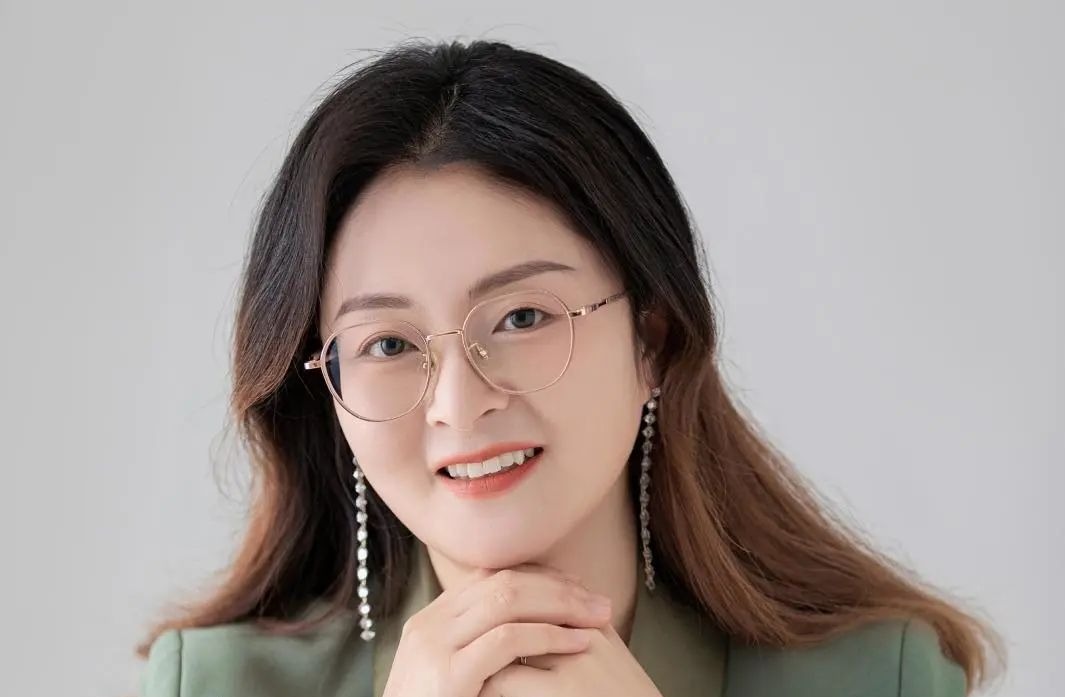 【榜樣引領(lǐng)】建筑與藝術(shù)設(shè)計學(xué)院杰出貢獻者圖鑒