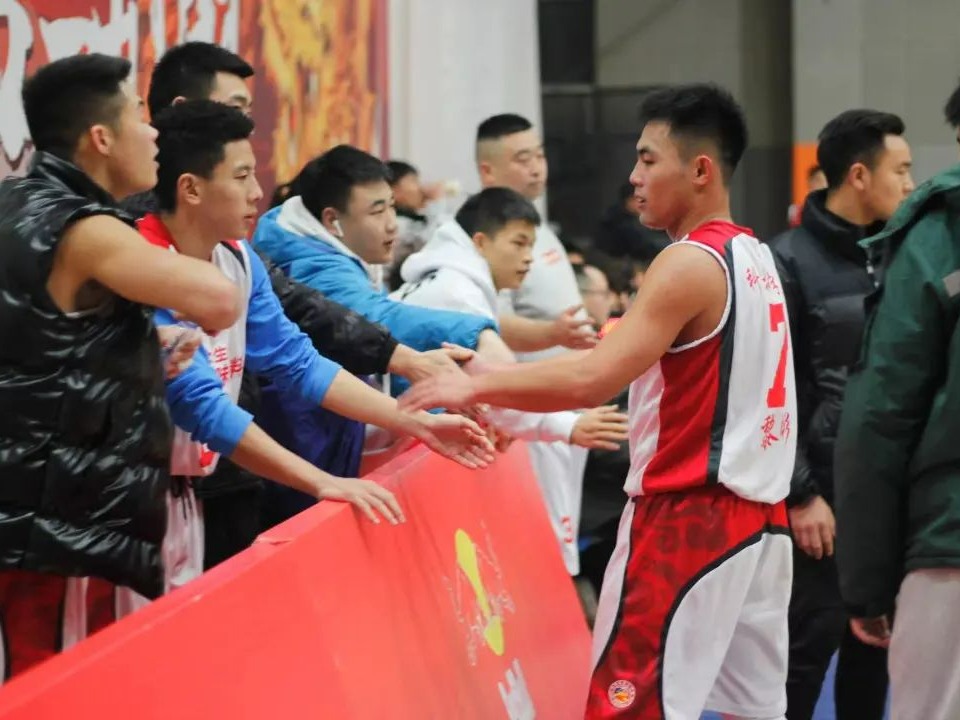 校友故事Vol.19｜黎彬：從高校學(xué)生到高校教師的角色轉(zhuǎn)換