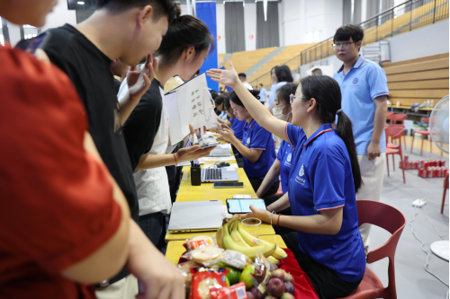 九月盛啟，共繪未來(lái)——音樂(lè)與體育學(xué)院2024級(jí)新生入學(xué)報(bào)到順利進(jìn)行中
