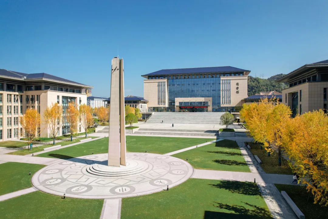 周末你好｜全新恩施學(xué)院秋日壁紙，無瑕！免費(fèi)出！