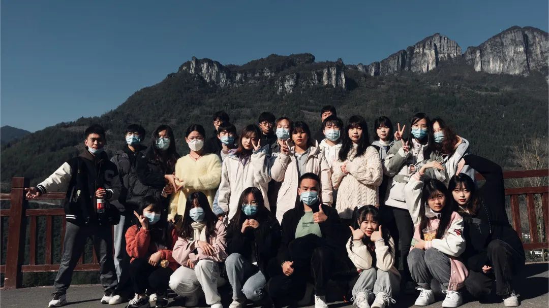 采 風(fēng) 記 丨 二〇一九級(jí)視覺(jué)傳達(dá)設(shè)計(jì)班采風(fēng)作品展