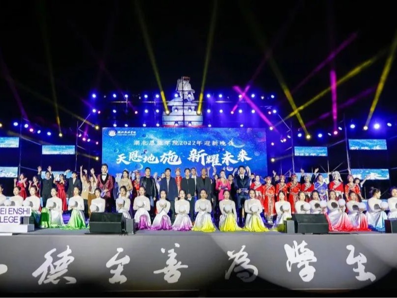 10萬(wàn)+云端點(diǎn)贊！盛裝出席，只為遇見(jiàn)最好的你們！