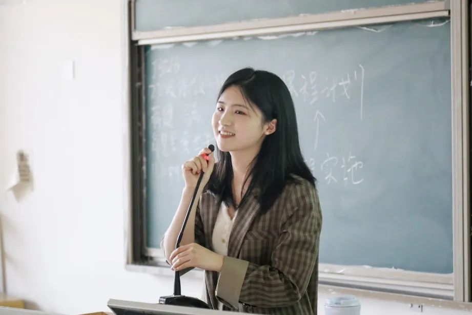 最美恩施院人｜因“生”施教，做學(xué)生的“知心人”