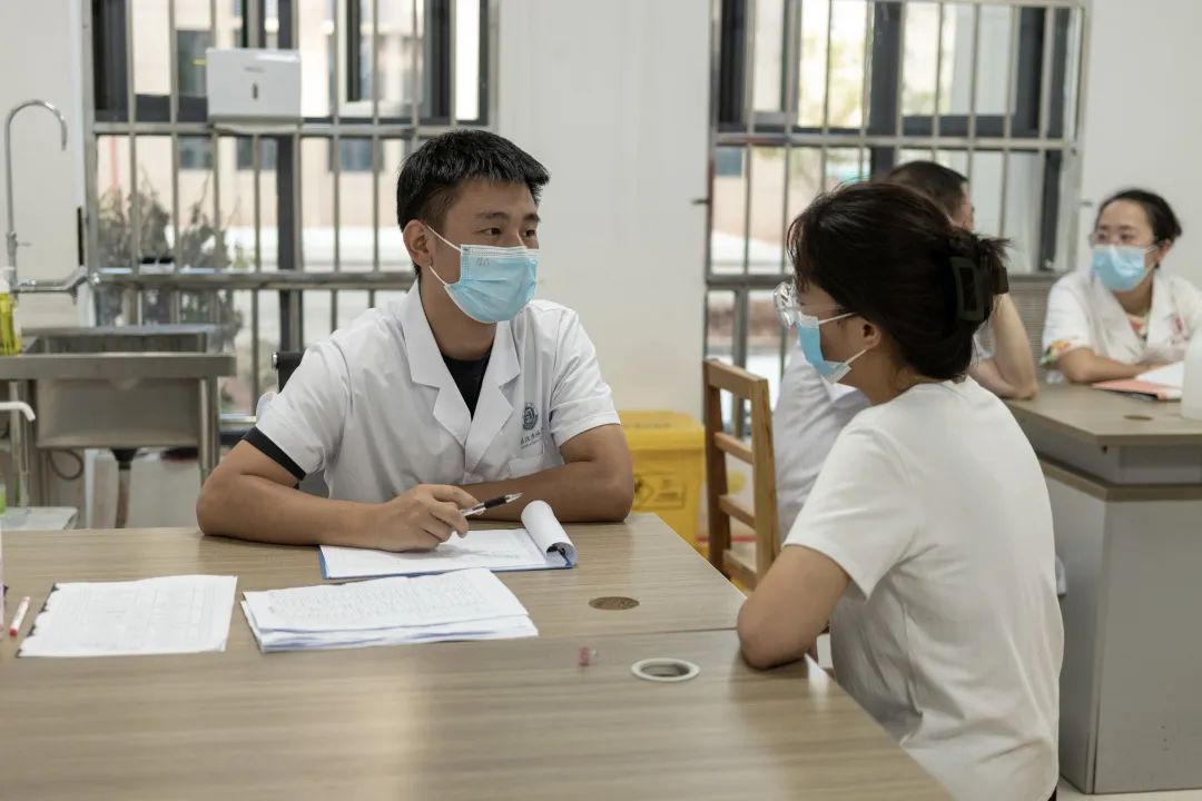 “疫”線有你，何懼風(fēng)雨！