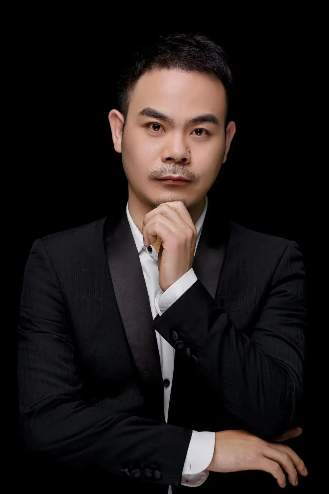 【榜樣引領(lǐng)—湖北學(xué)?！空胬砗筒凼遣粶绲臒羲?｜2021-2022學(xué)年杰出貢獻(xiàn)者系列