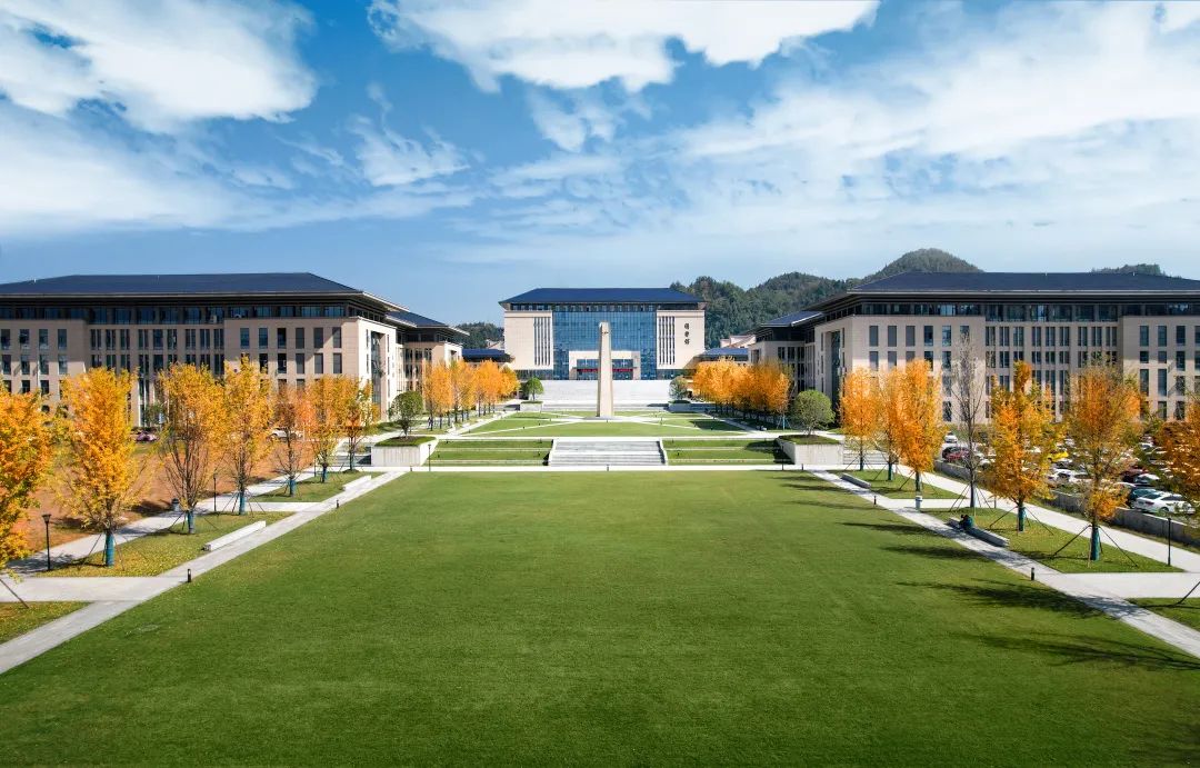 周末你好｜全新恩施學(xué)院秋日壁紙，無瑕！免費(fèi)出！