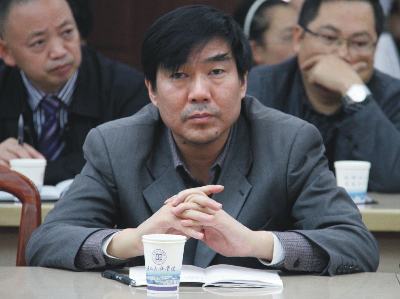 學?？偨Y(jié)2012屆畢業(yè)生就業(yè)工作安排部署2013屆畢業(yè)生就業(yè)工作